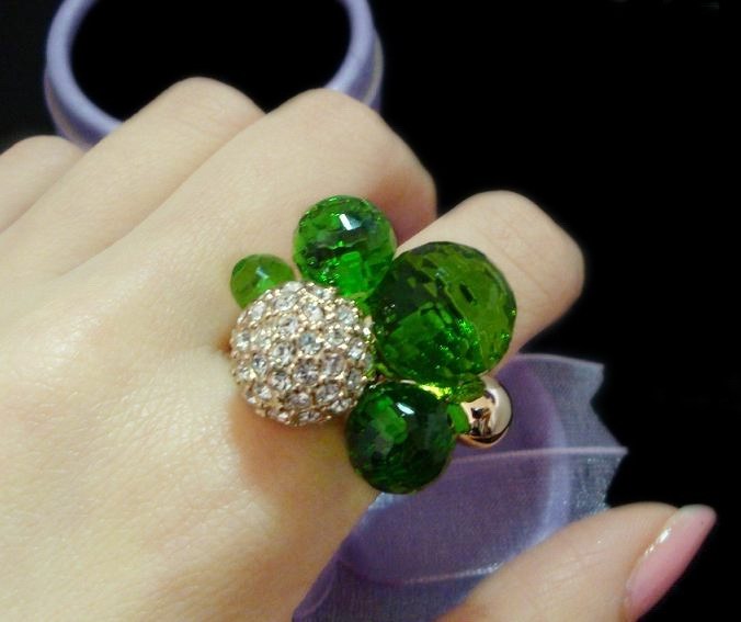 LUXURY GREEN SWAROVSKI CRYSTALS COCKTAIL RING ROSE GOLD PLATED